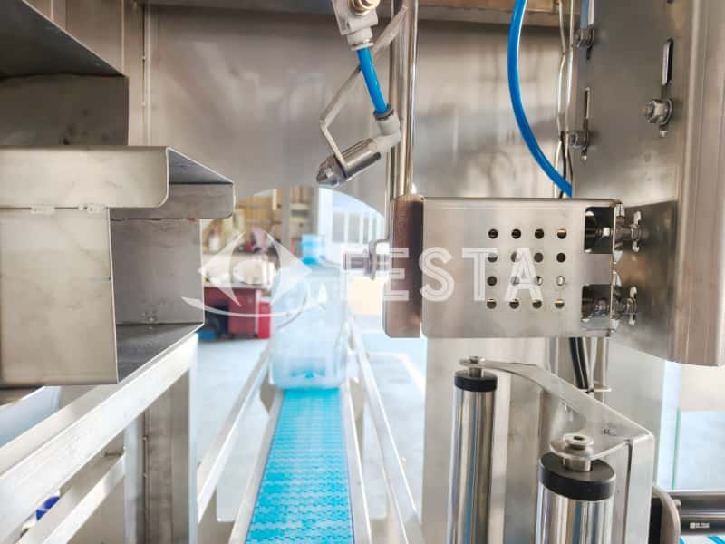 1200BPH De-capper & Film Cutter 5